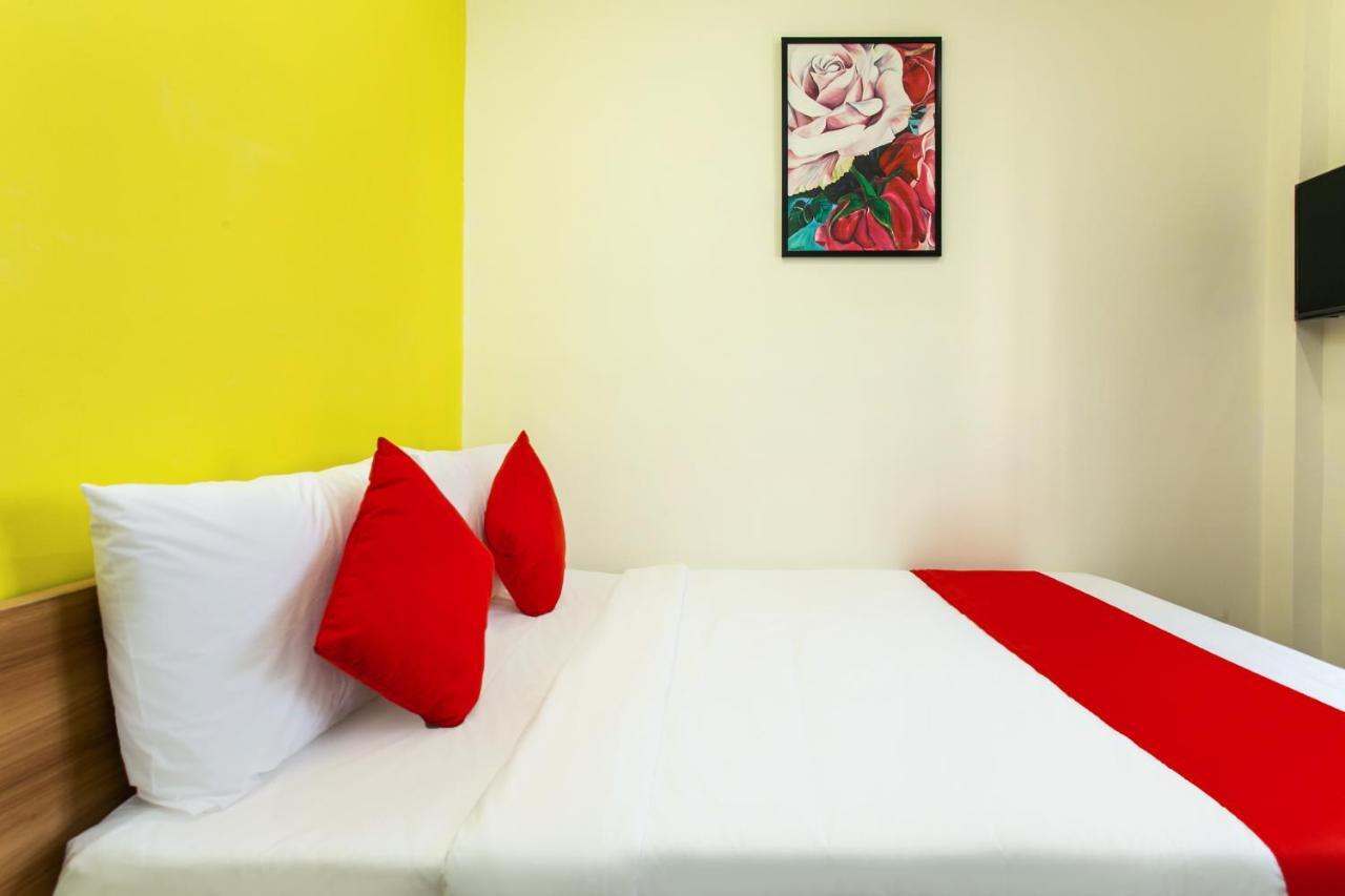Oyo 658 Euro Gold House And Coffee Hotel Da Nang Exterior photo